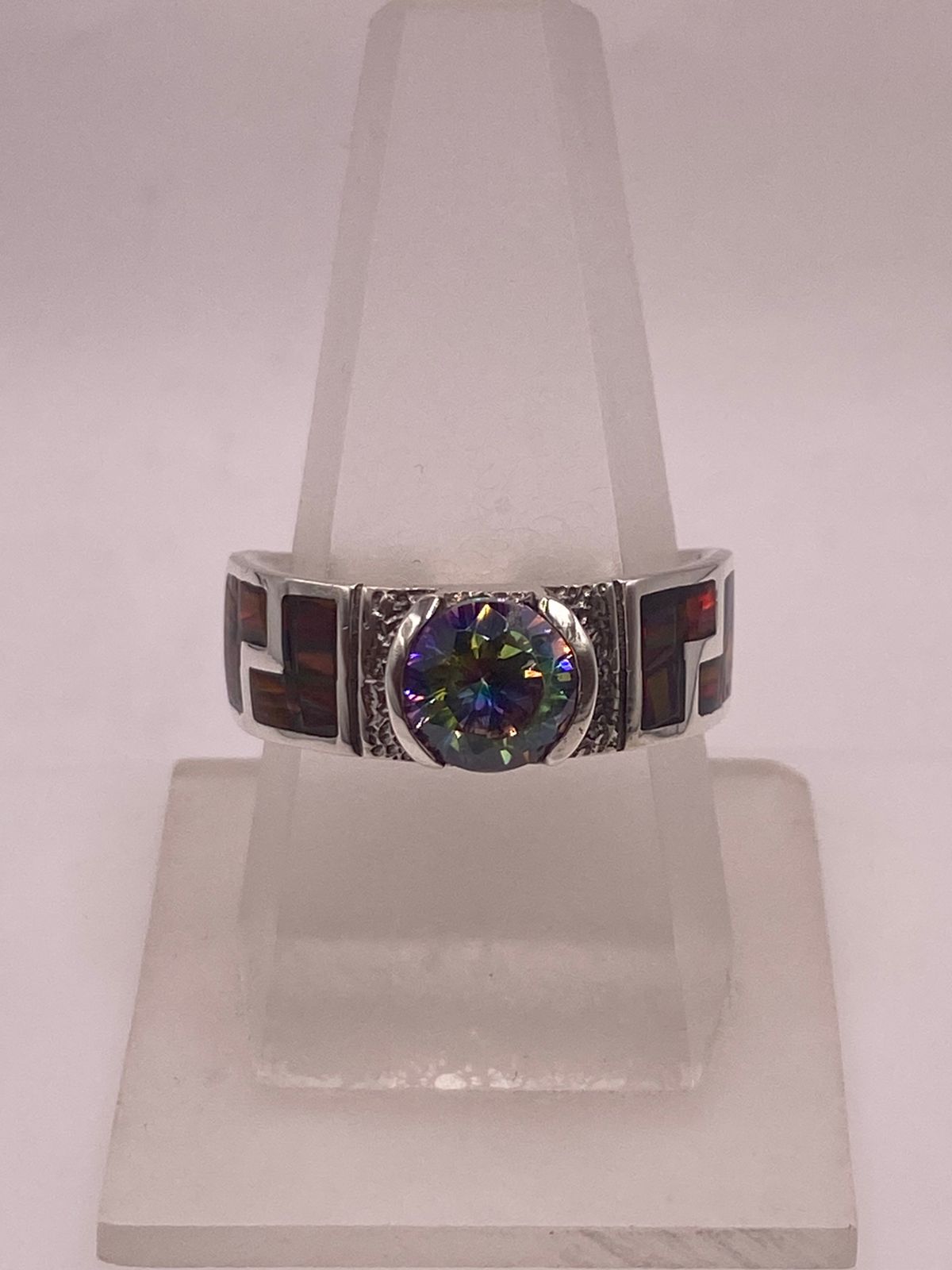 Anillo Greca Ópalo Rojo-borgoña & Zirconia Mística Arcoíris Plata 950, vista lateral