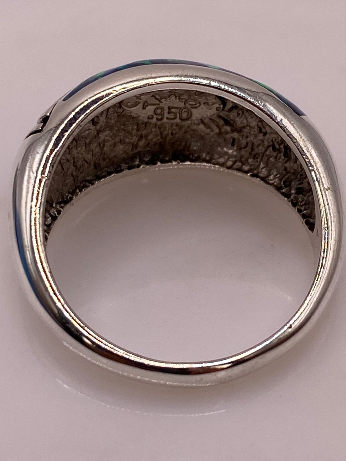 Anillo Greca de Plata Ley 950 con Ópalo de Fuego Azul Marino, sello de autenticidad Plata Ley .925