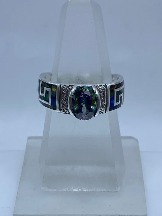 Anillo Greca de Plata .950 con Ópalo de Fuego y Zirconia — ángulo diagonal