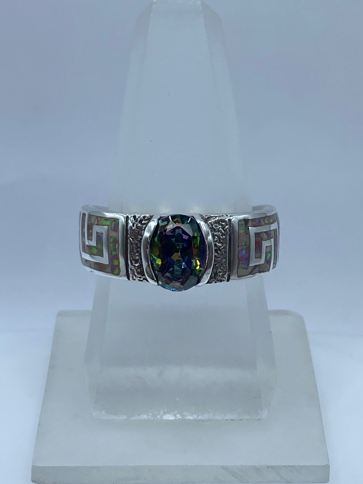Anillo Greca de Plata .950 con Ópalo de Fuego y Zirconia Multicolor, vista lateral