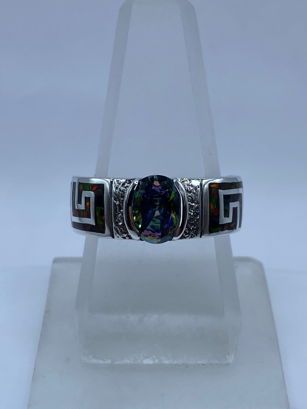Anillo Greca de Plata .950 con Ópalo de Fuego y Zirconia Tornasol, vista lateral