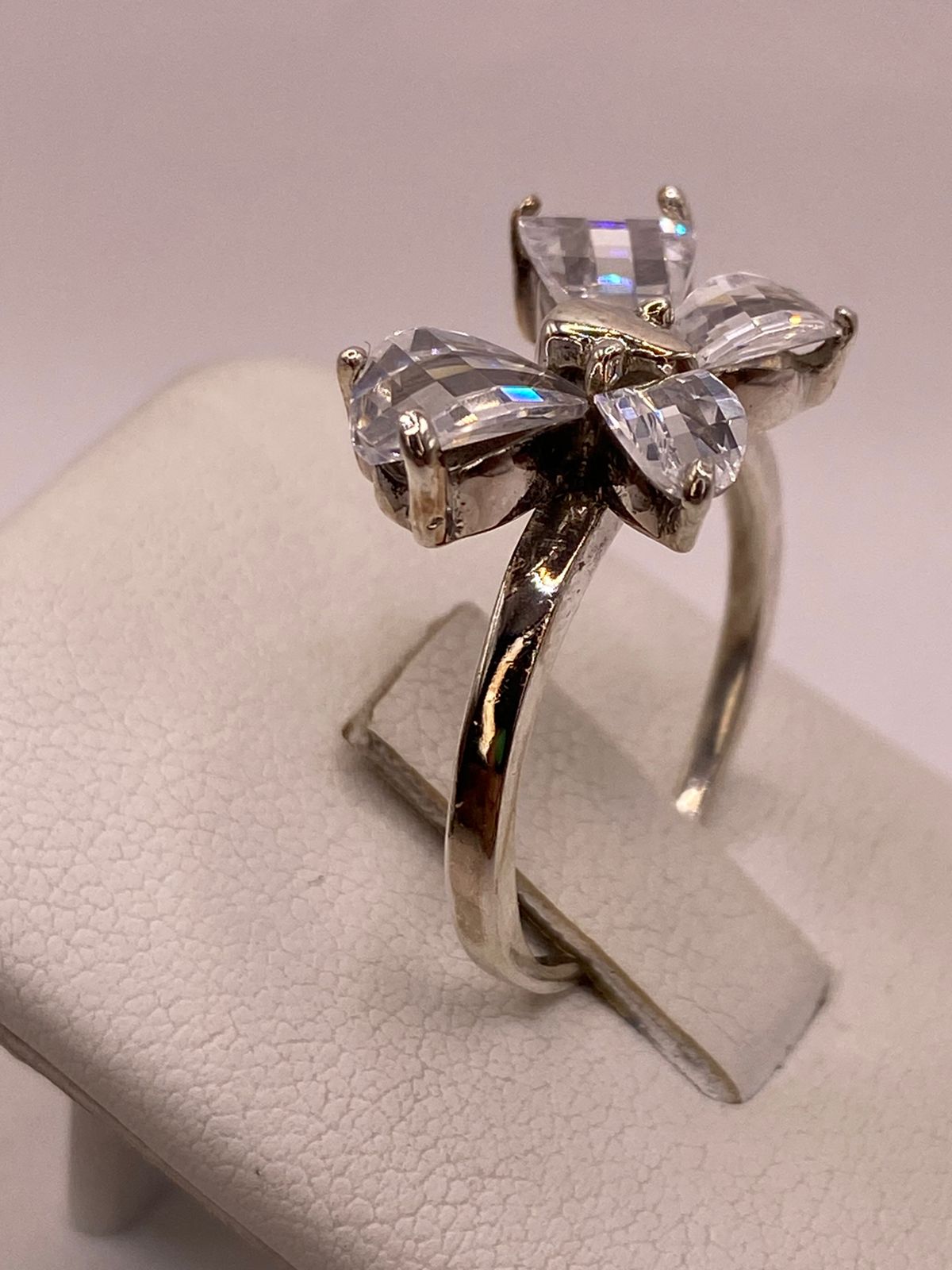 Anillo Mariposa Brillante con Zirconias en Plata Ley 925, vista posterior