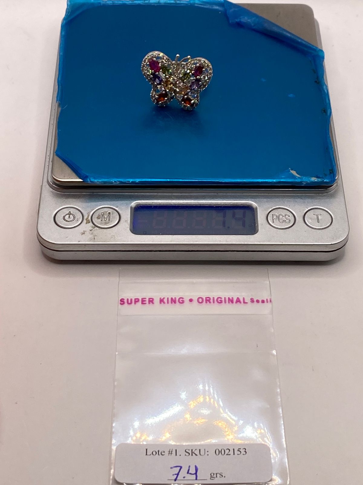 Anillo Mariposa Multicolor con Zirconias Brillantes en Plata Ley 925, peso en gramos (báscula)