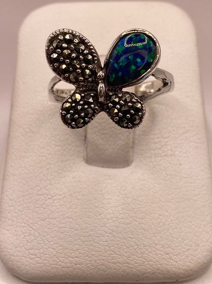 Anillo Mariposa de Plata Ley 925 con Ópalo de Fuego y Marquesitas, vista superior