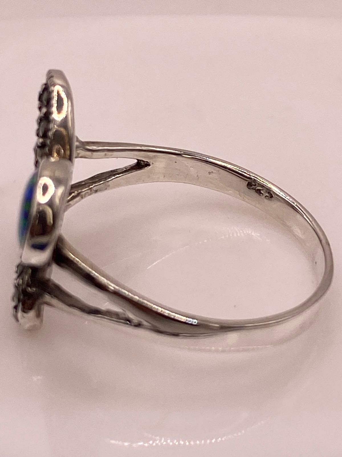 Anillo Mariposa de Plata Ley 925 con Ópalo de Fuego y Marquesitas, sello de autenticidad Plata Ley .925
