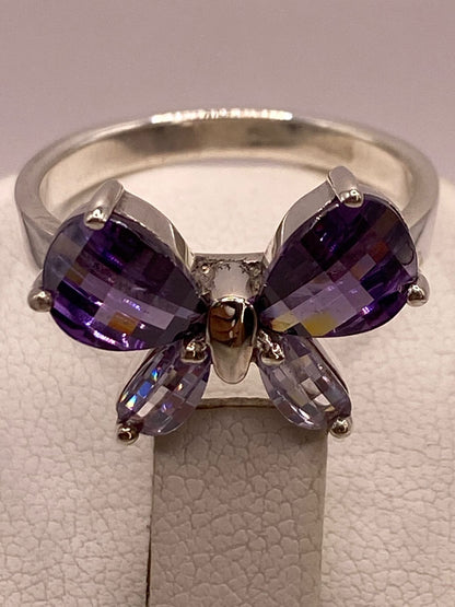 Anillo Mariposa con Zirconias Moradas en Plata Ley 925, vista posterior