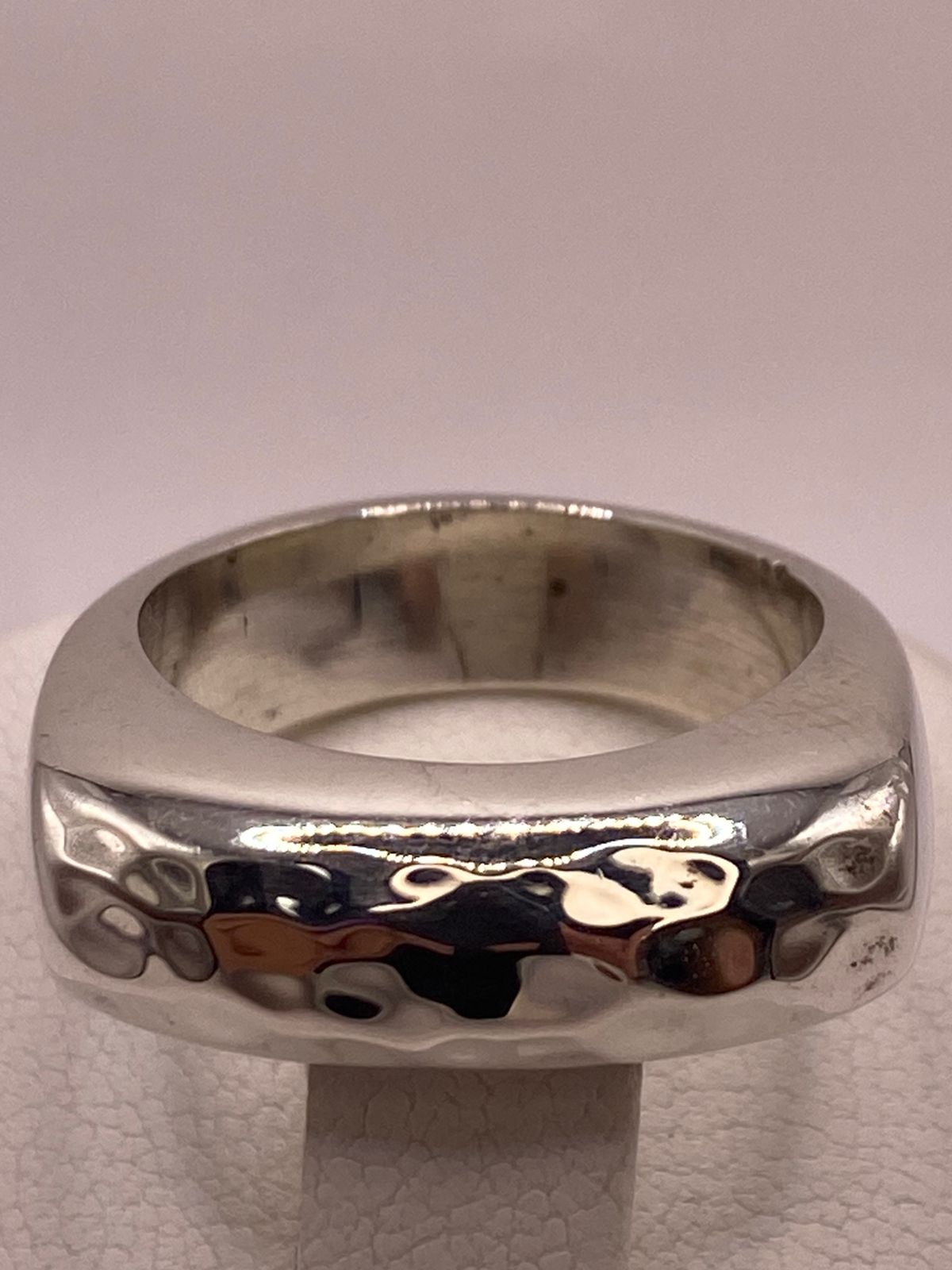 Anillo Martillado de Plata Ley 925, vista superior