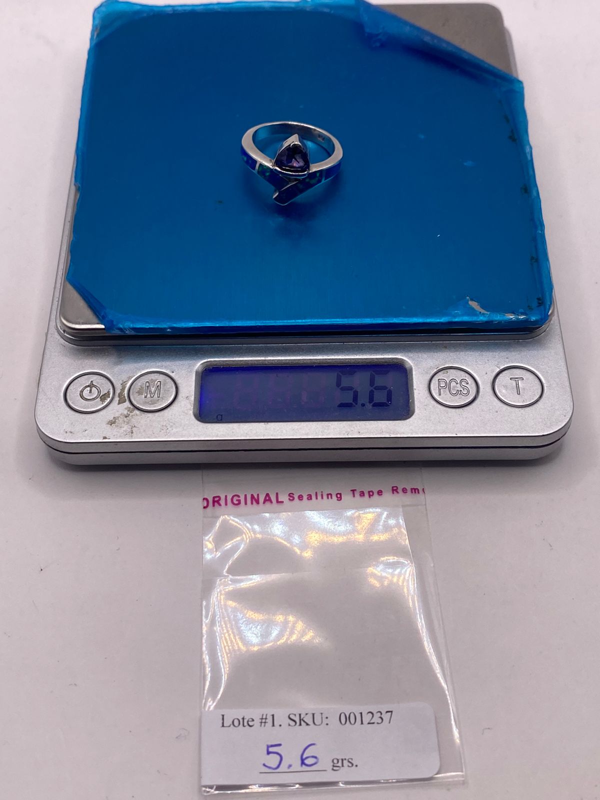 Anillo Moderno Ópalo Azul & Zirconia Tanzanita Trillion Plata 950, peso en gramos (báscula)
