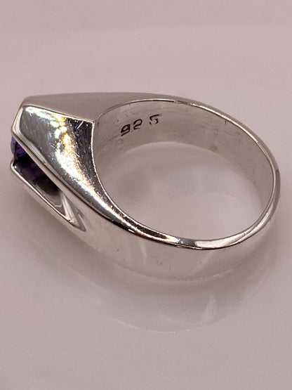 Anillo Moderno con Zirconia Morada en Plata Ley 925, sello de autenticidad Plata Ley .925