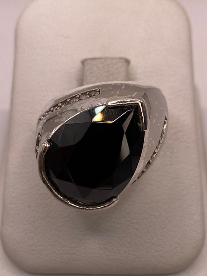 Anillo Moderno con Zirconia Negra Encorte Gota en Plata Ley 925, vista frontal