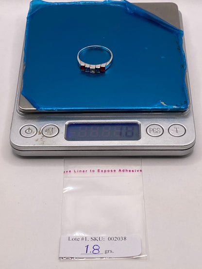 Anillo Multicolor con Zirconias en Plata Ley 925, peso en gramos (báscula)