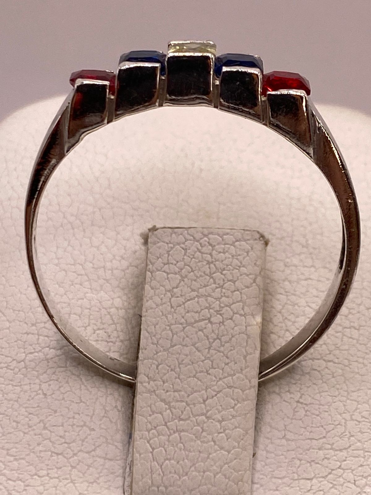 Anillo Multicolor con Zirconias en Plata Ley 925, sello de autenticidad Plata Ley .925