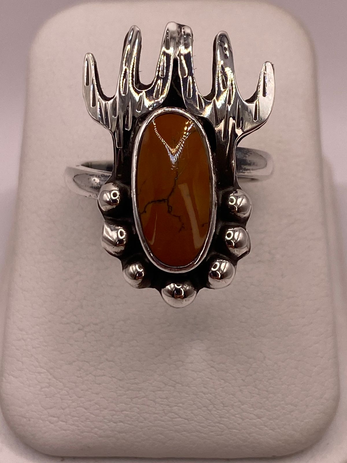 Anillo Navajo de Plata Ley 925 con Cornalina, vista frontal