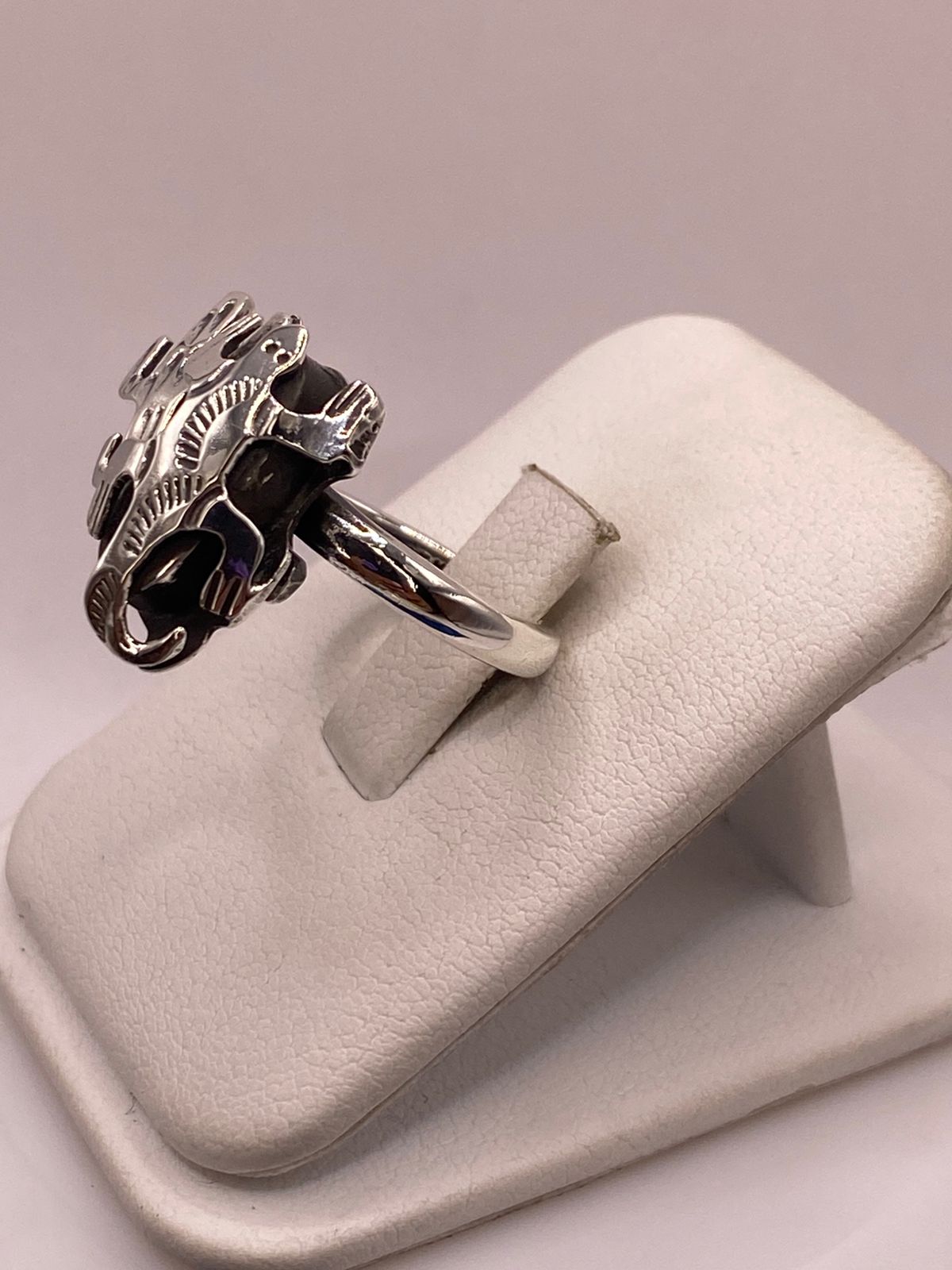 Anillo Navajo de Plata Ley 925 con Turquesa Natural, vista frontal
