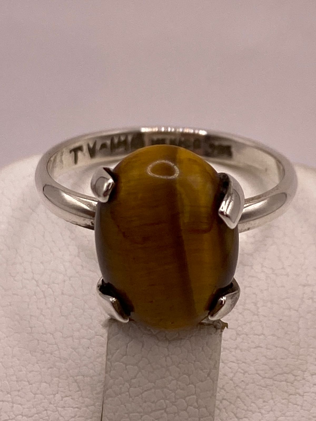 Anillo con Ojo de Tigre de Plata Ley 925, sello de autenticidad Plata Ley .925