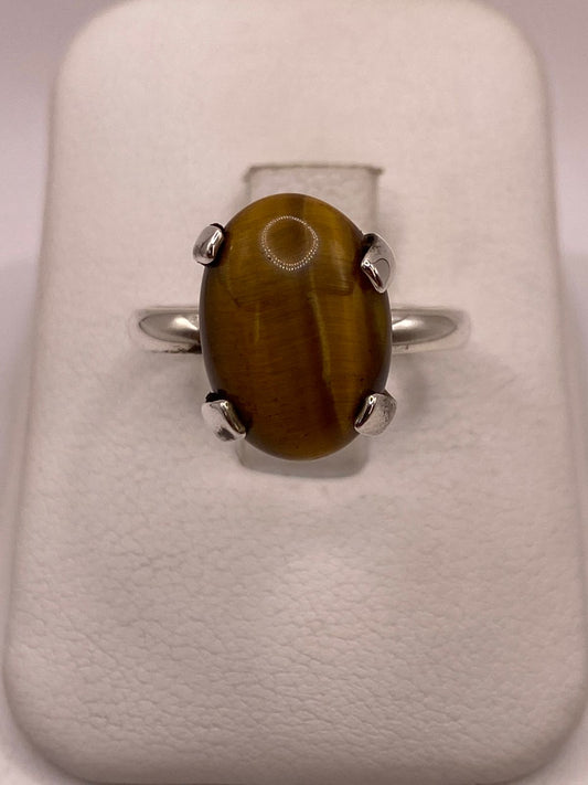 Anillo con Ojo de Tigre de Plata Ley 925 — ángulo diagonal