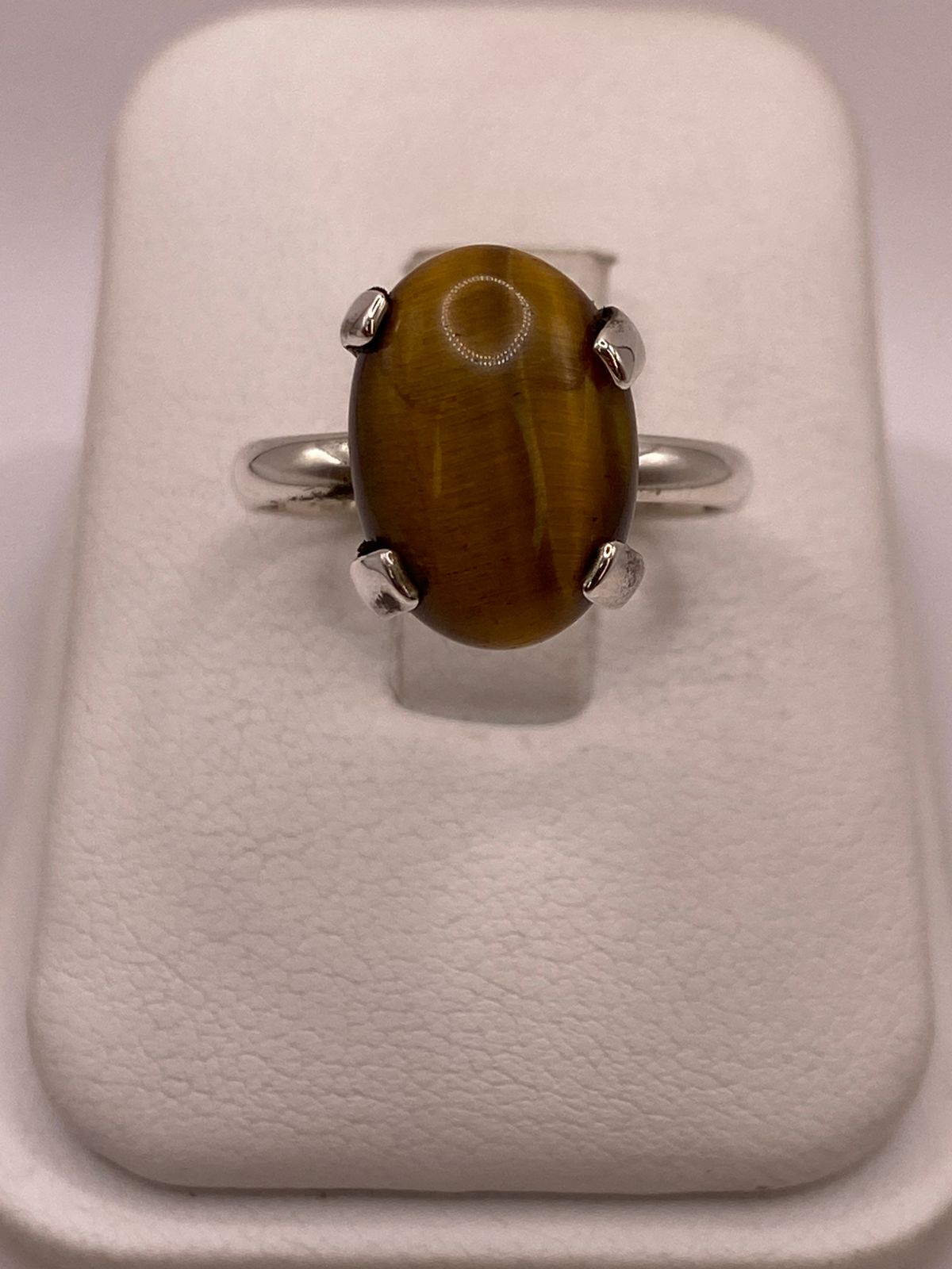 Anillo con Ojo de Tigre de Plata Ley 925, vista frontal