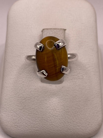 Anillo con Ojo de Tigre de Plata Ley 925, vista de detalle