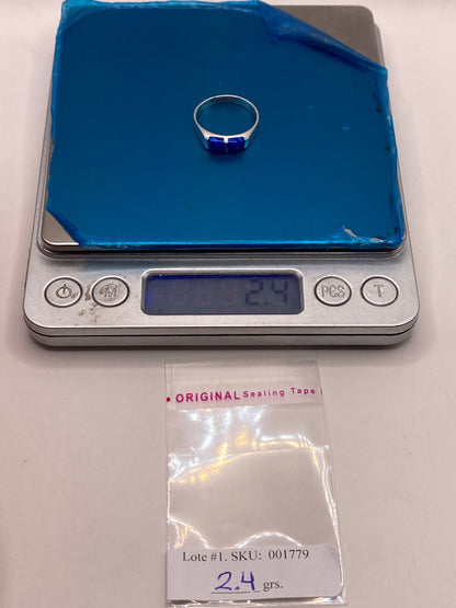 Anillo con Ópalo de Fuego Azul Marino con Destellos Verdes en Plata Ley .925, peso en gramos (báscula)