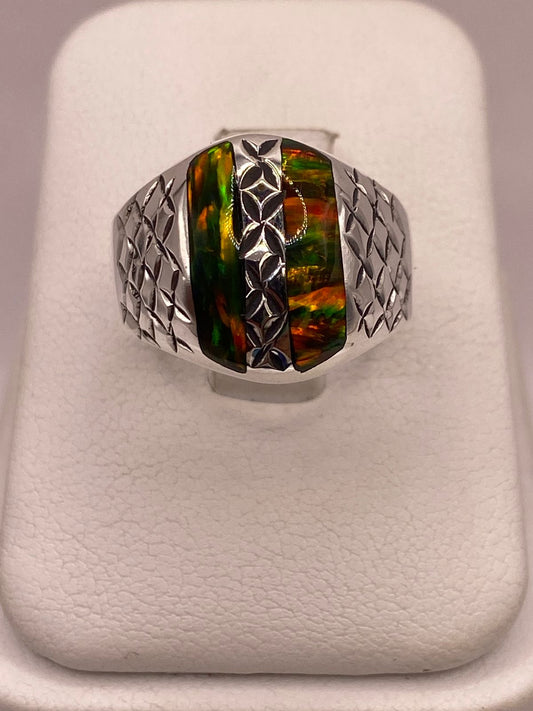 Anillo con Ópalo de Fuego Multicolor en Plata Ley .950 — vista lateral