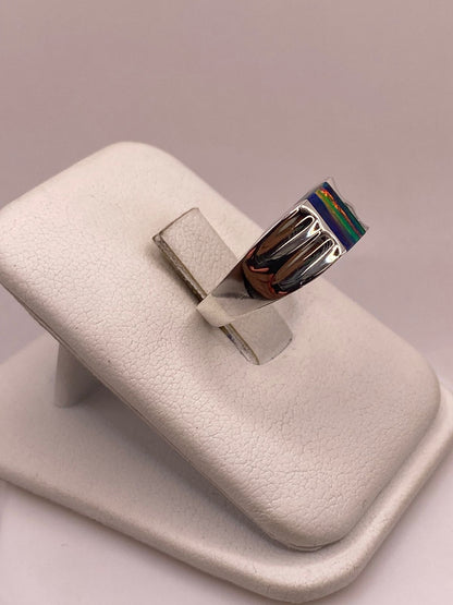 Anillo con Ópalo de Fuego Multicolor en Plata Ley .950, vista lateral