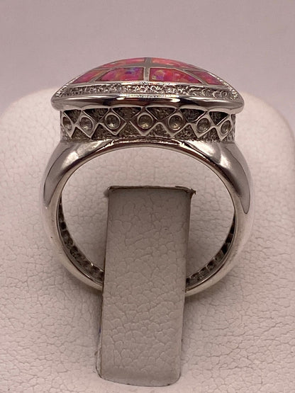 Anillo con Ópalo de Fuego Rosa Iridiscente en Plata Ley .950, vista posterior
