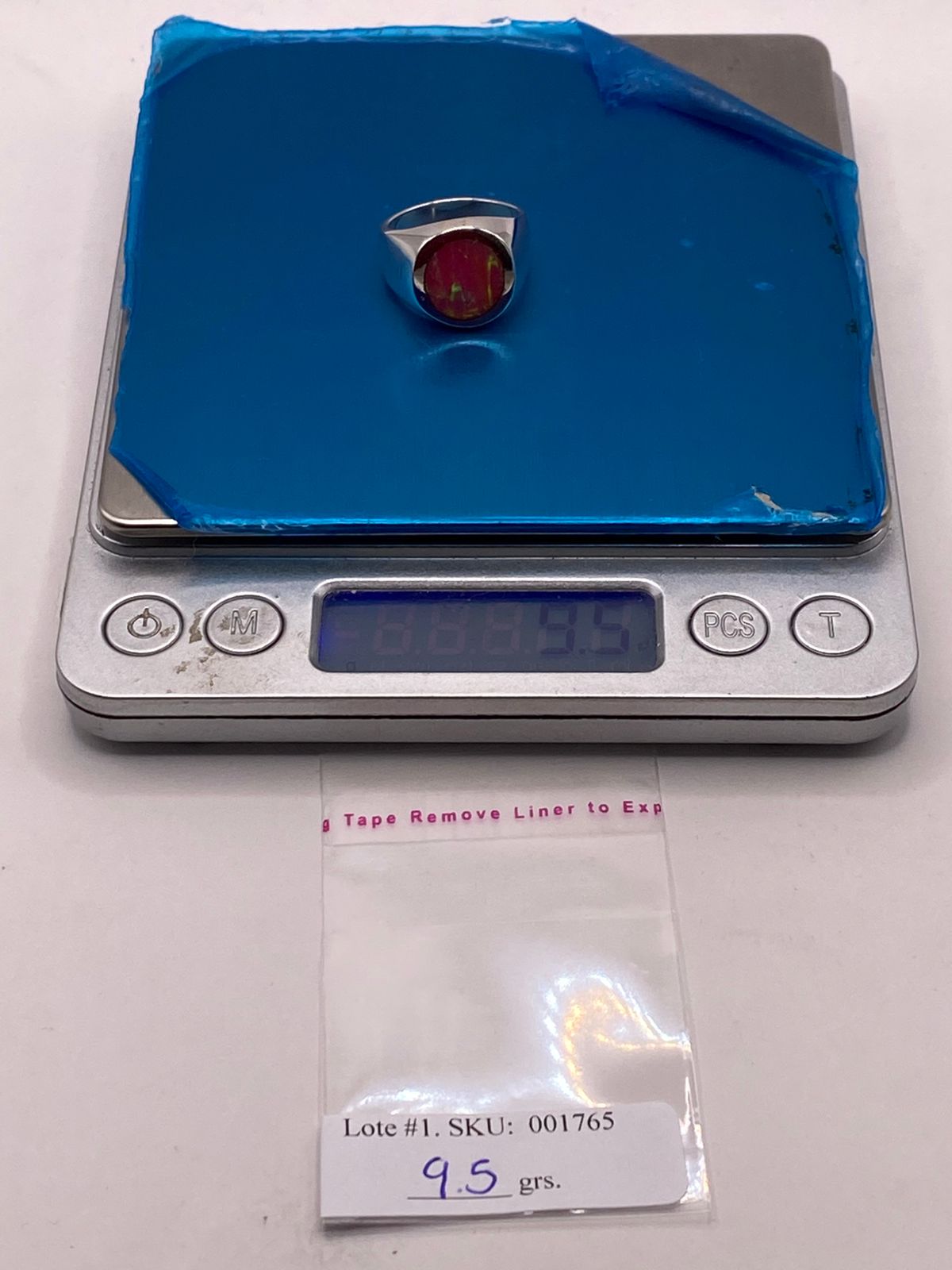Anillo de Ópalo de Fuego Rosa en Plata Ley .925, peso en gramos (báscula)