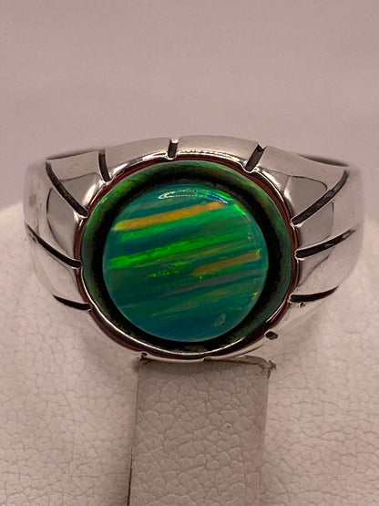 Anillo de Ópalo de Fuego Verde Iridiscente en Plata Ley .950, vista de detalle