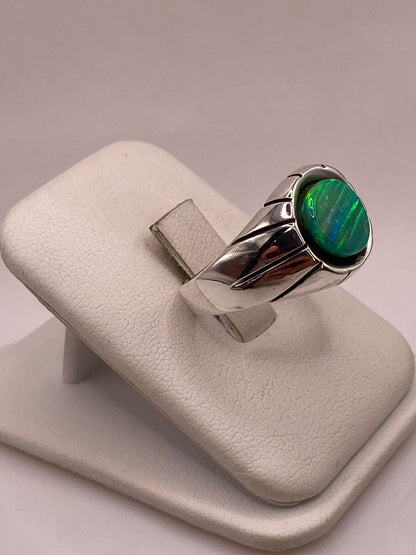 Anillo de Ópalo de Fuego Verde Iridiscente en Plata Ley .950, vista frontal