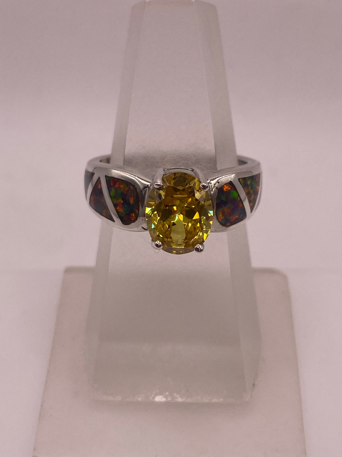 Anillo Ópalo Rojo Fuego & Zirconia Citrino Oval Plata 925, vista lateral