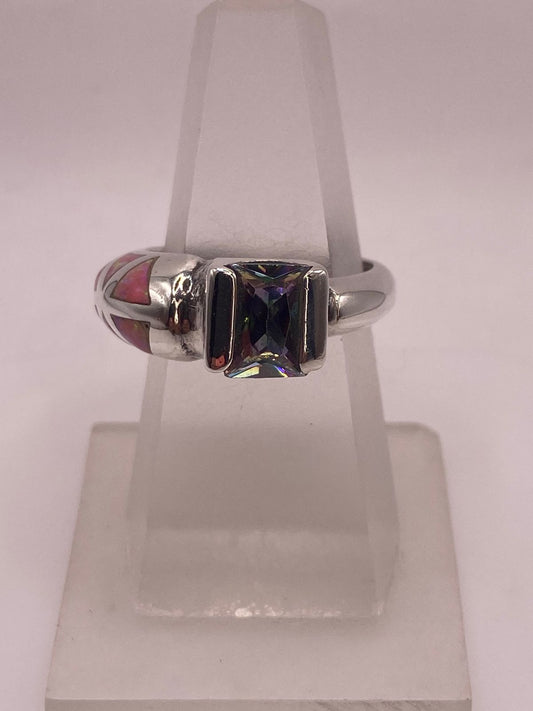 ANILLO ÓPALO ROSA TRIANGULAR & ZIRCONIA MÍSTICA PLATA 950
