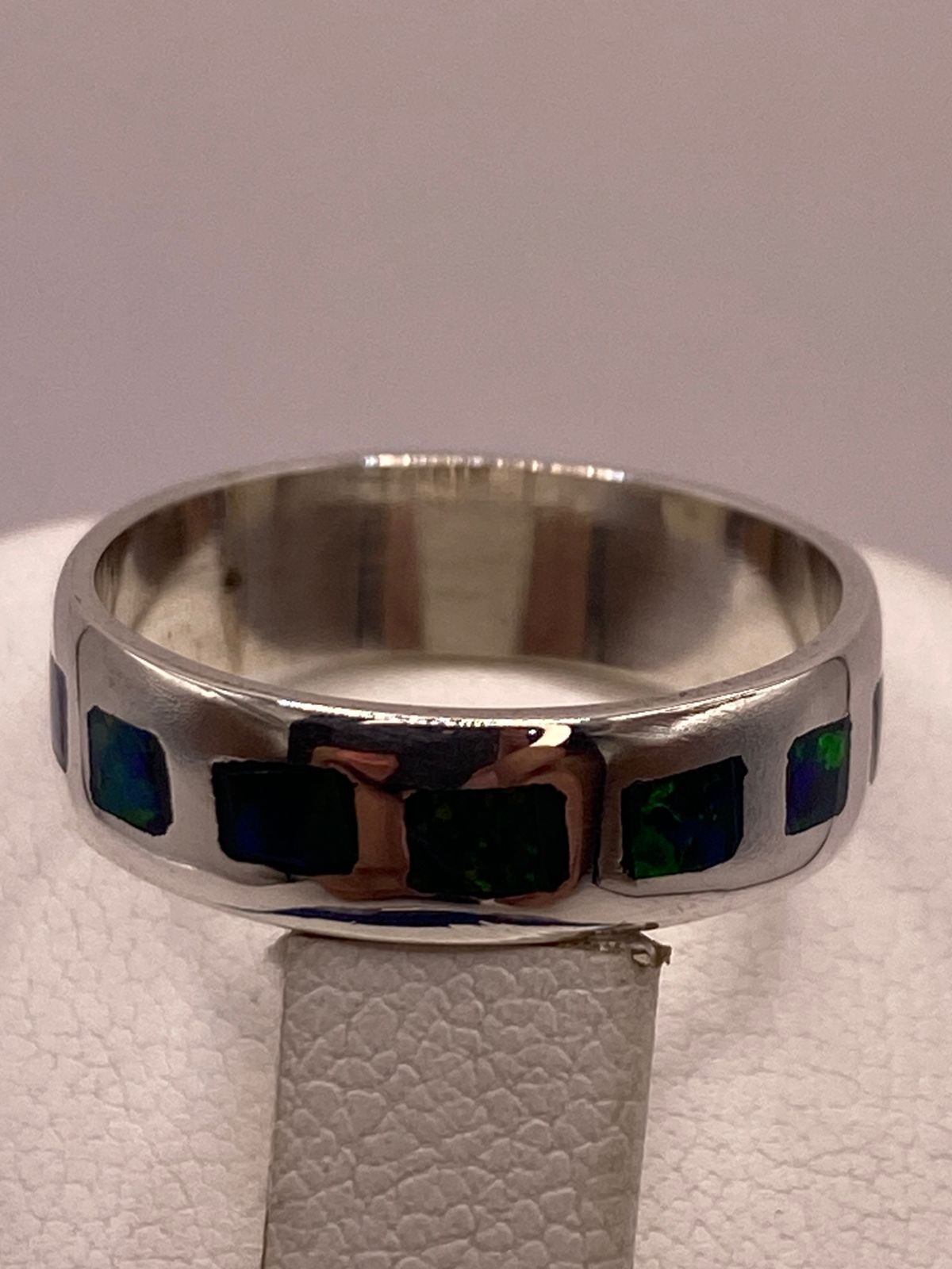 Anillo de Plata Ley 950 con Incrustaciones Rectangulares de Ópalo de Fuego, vista superior