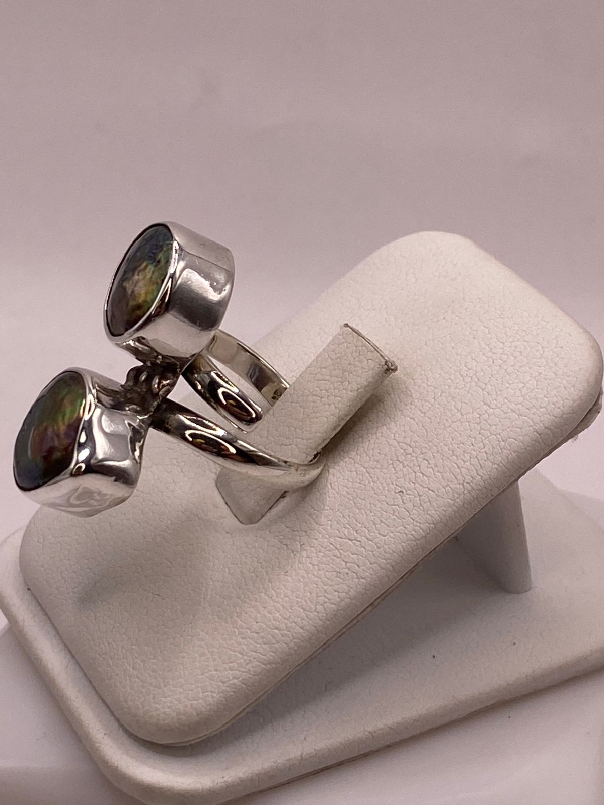 Anillo de Plata Ley 925 con Abulón, vista frontal