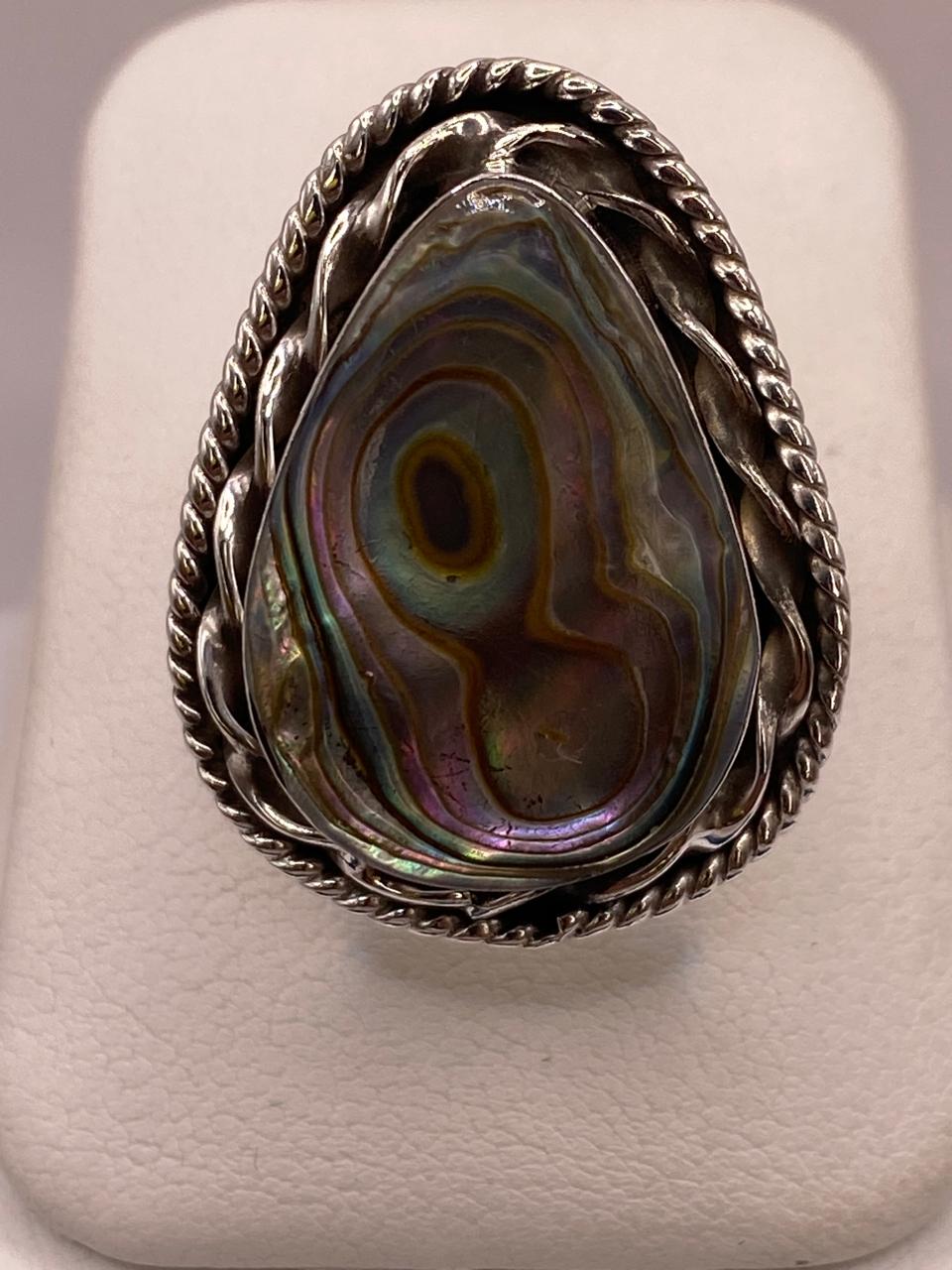 Anillo de Plata Ley 925 con Abulón Natural, vista de detalle