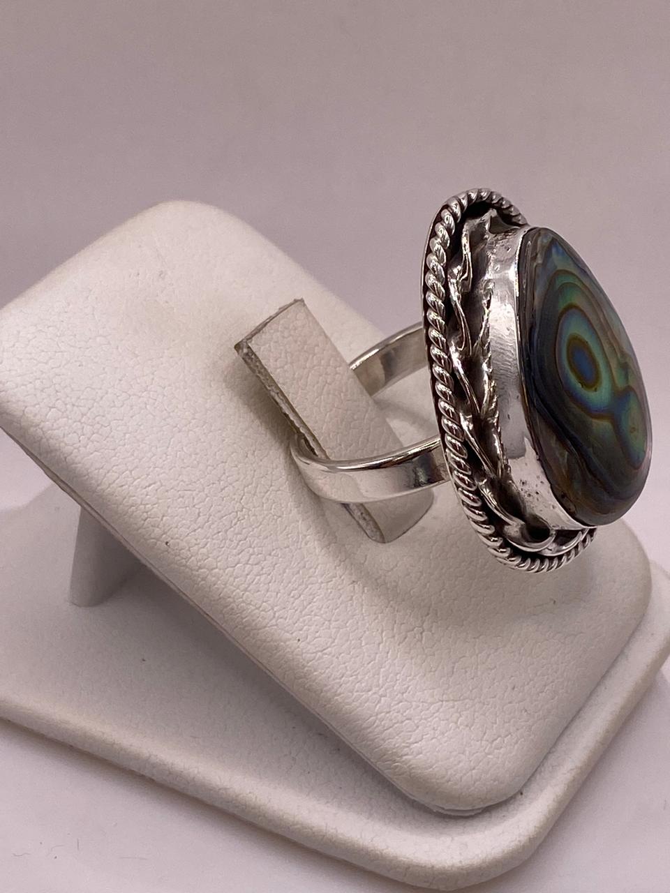 Anillo de Plata Ley 925 con Abulón Natural, vista lateral