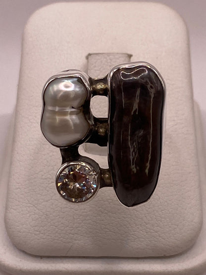 Anillo de Plata Ley 925 con Ágata Café, Nácar y Zirconia, vista frontal