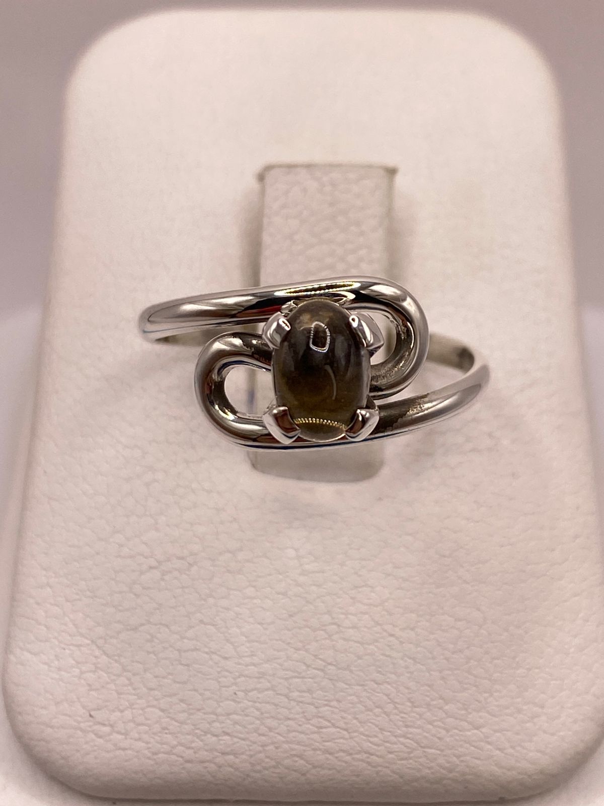Anillo de Plata Ley 925 con Ámbar Ahumado, vista frontal