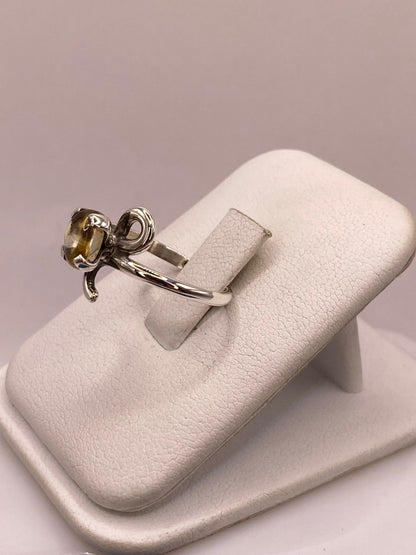 Anillo de Plata Ley 925 con Ámbar Ahumado, vista lateral