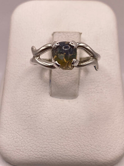 Anillo de Plata Ley 925 con Ámbar Ahumado — ángulo diagonal