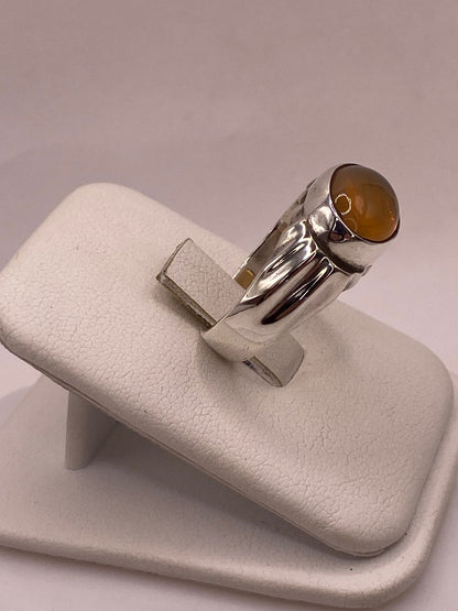 Anillo de Plata Ley 925 con Ámbar Miel, vista lateral