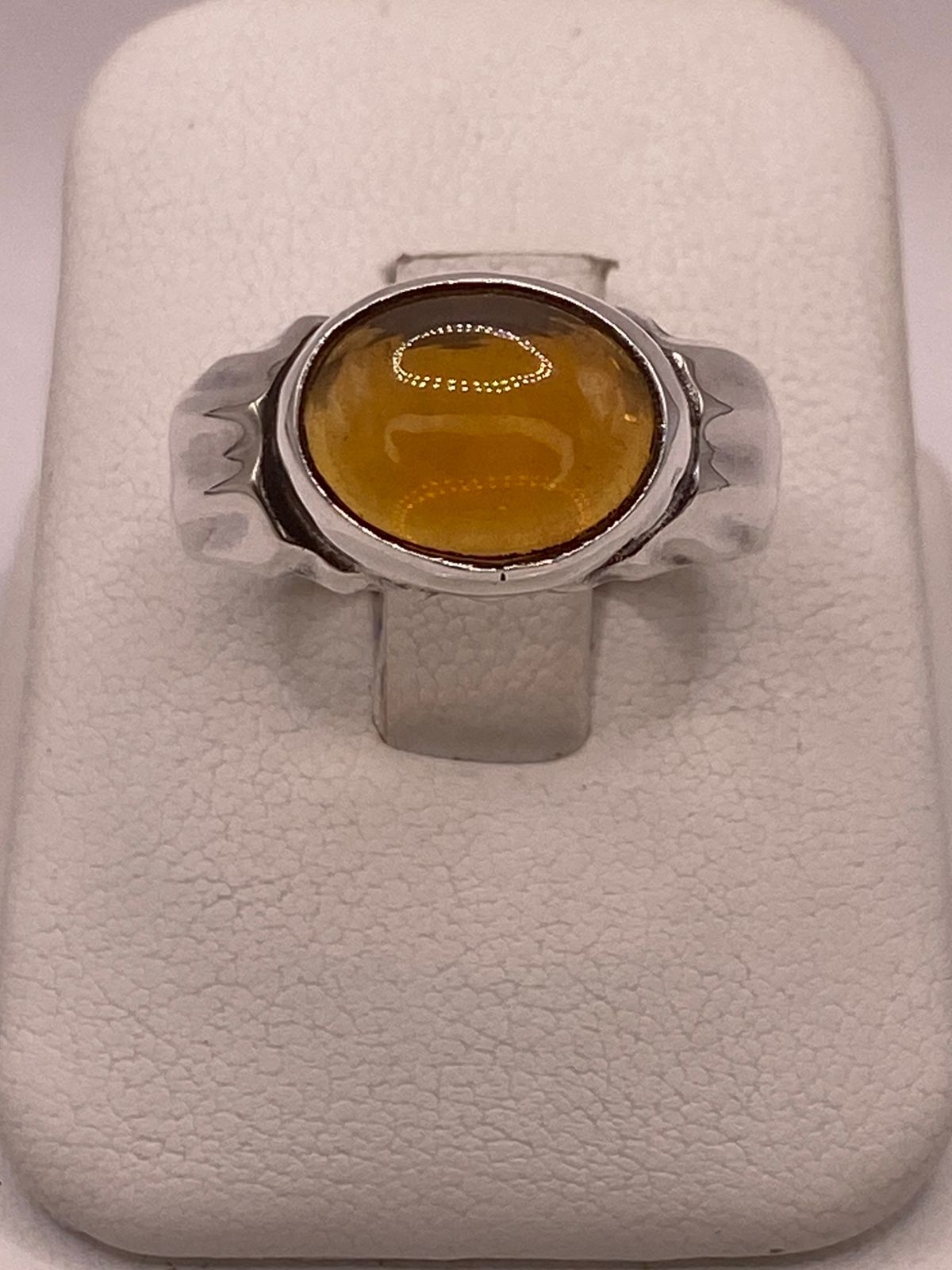 Anillo de Plata Ley 925 con Ámbar Miel, vista frontal