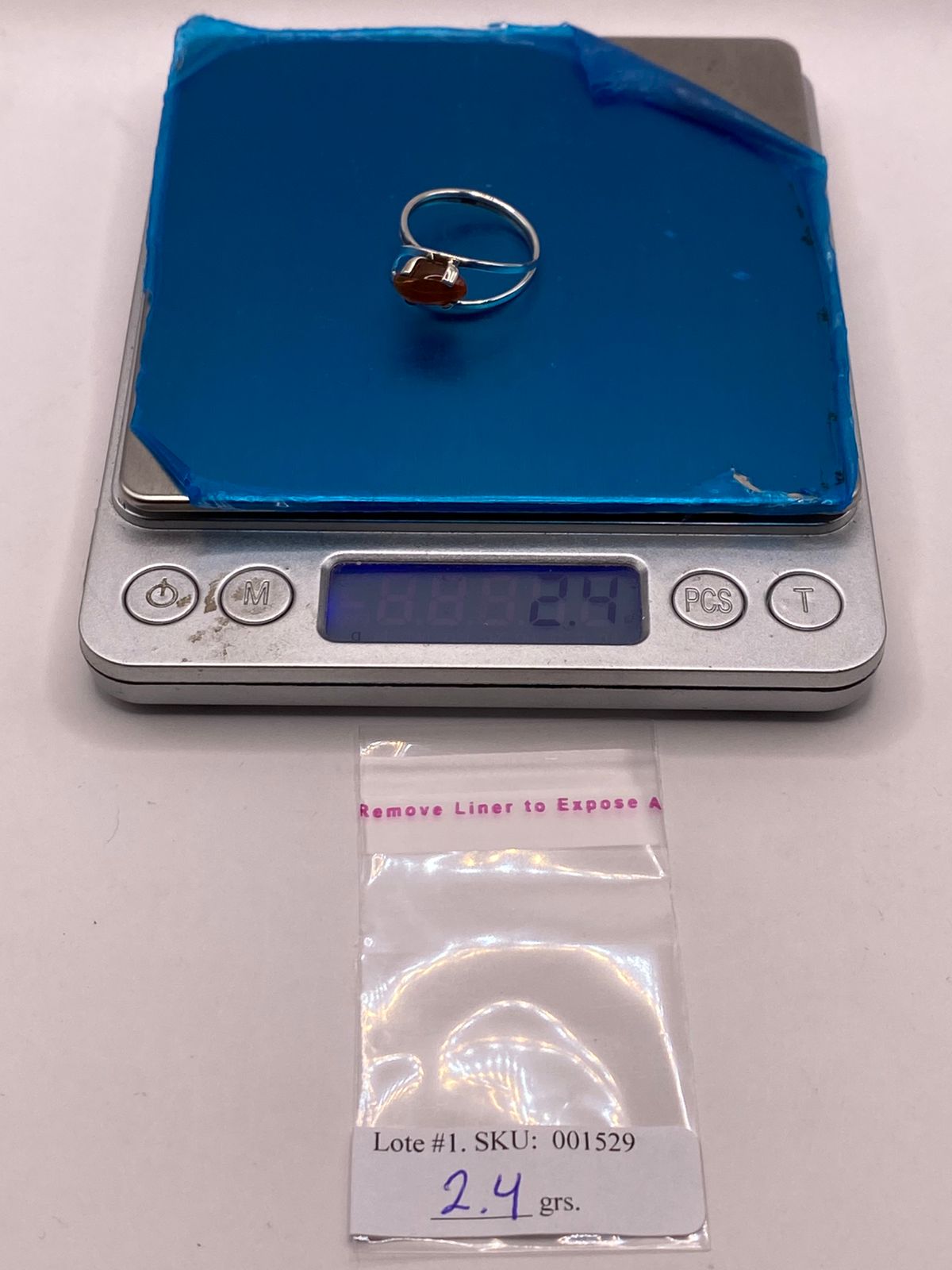 Anillo de Plata Ley 925 con Ámbar Natural, peso en gramos (báscula)
