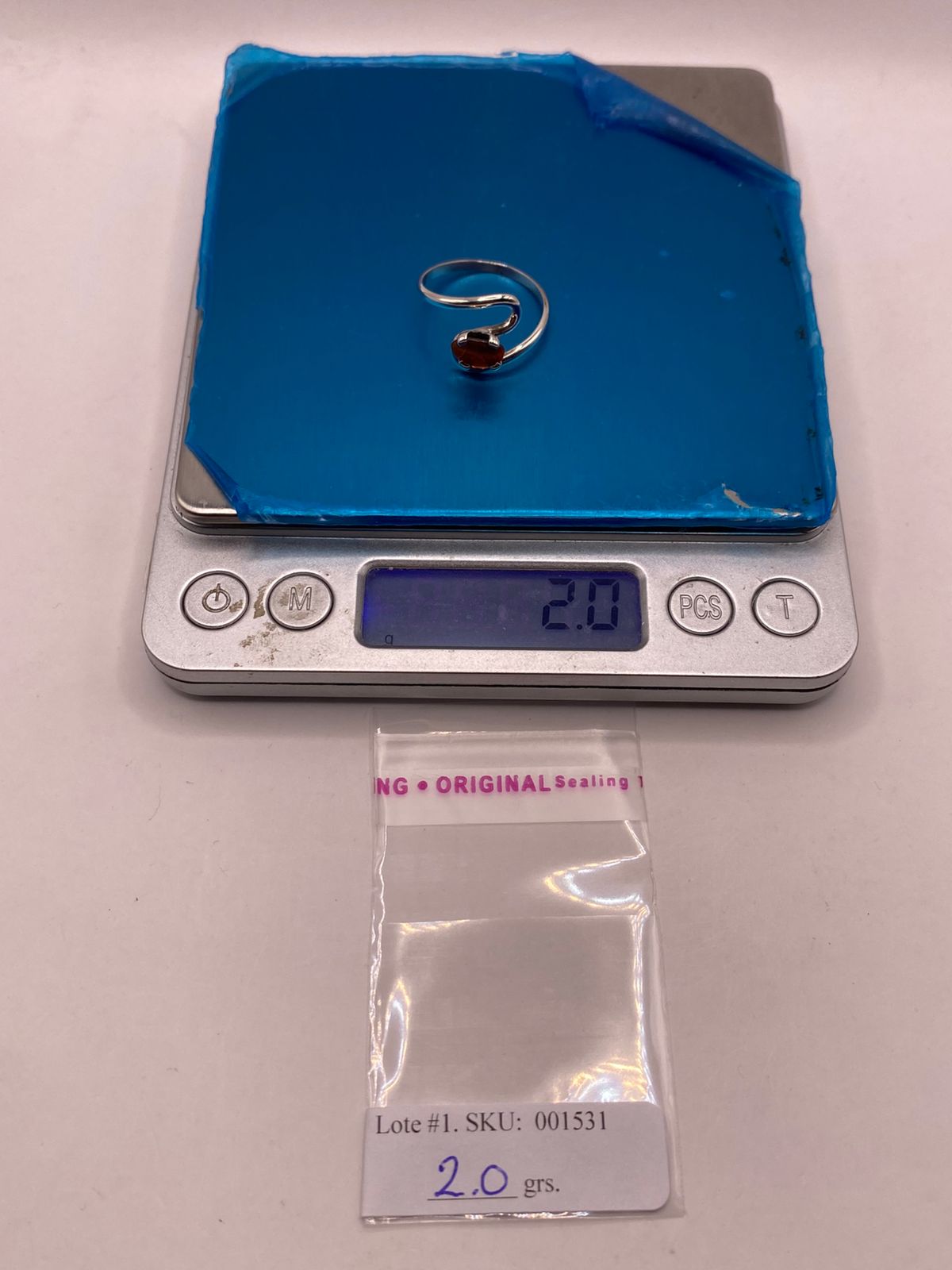 Anillo de Plata Ley 925 con Ámbar Natural, peso en gramos (báscula)