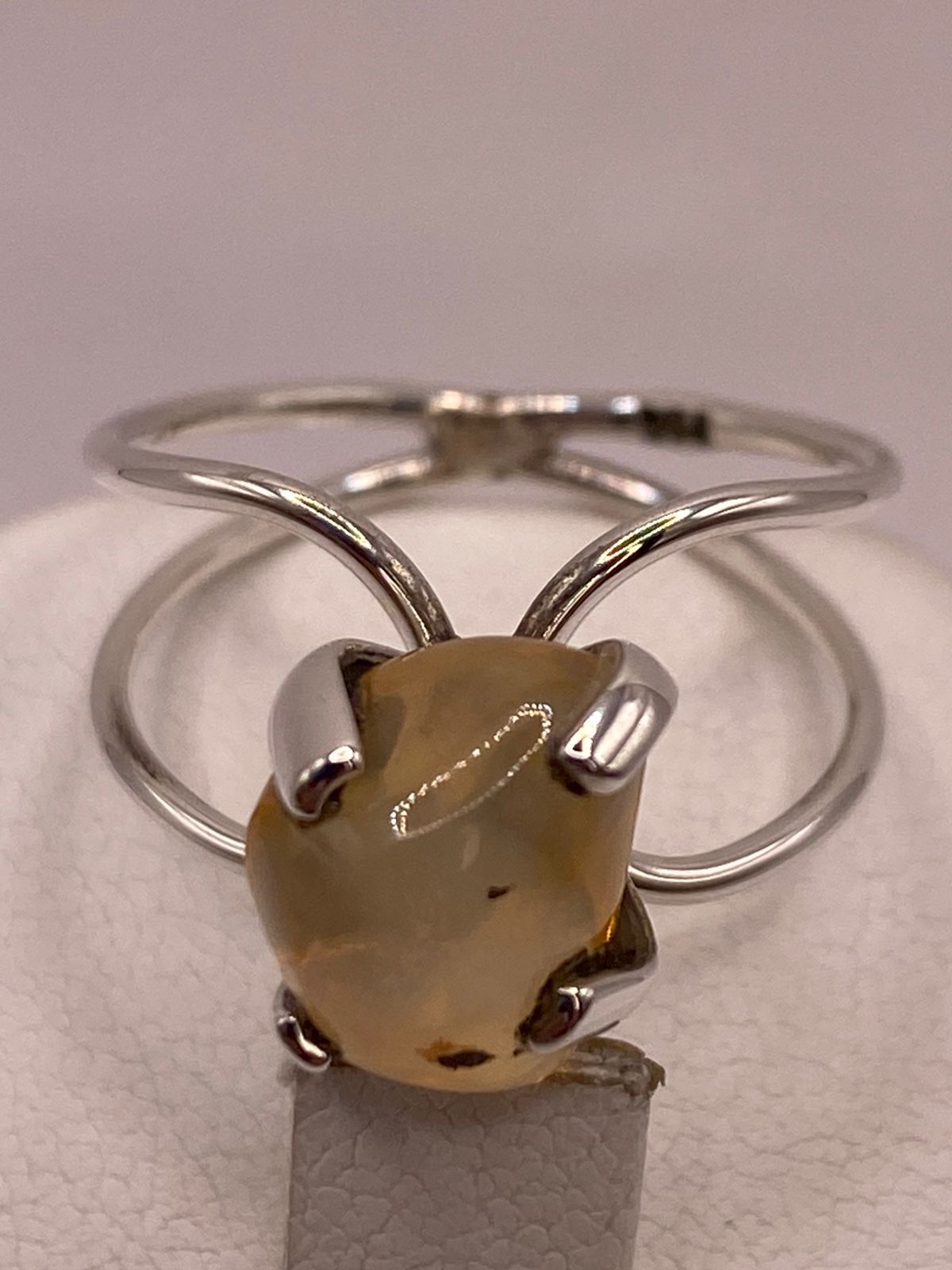 Anillo de Plata Ley 925 con Ámbar Natural, sello de autenticidad Plata Ley .925