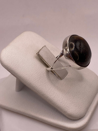 Anillo de Plata Ley 925 con Ámbar Natural, vista lateral