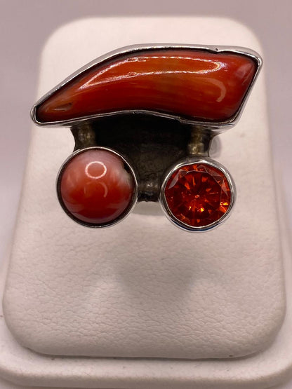 Anillo de Plata Ley 925 con Coralina, Ágata Roja y Zirconia, vista frontal