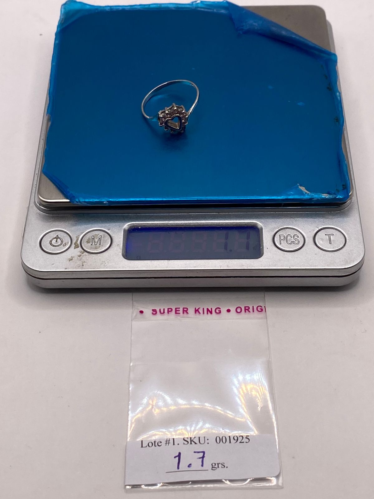 Anillo de Plata Ley 925 Diseño Corazón con Zirconias Rosas, peso en gramos (báscula)