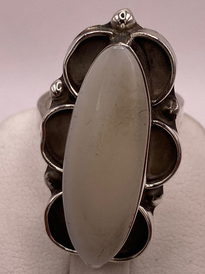 Anillo de Plata Ley 925 con Jade Blanco, sello de autenticidad Plata Ley .925