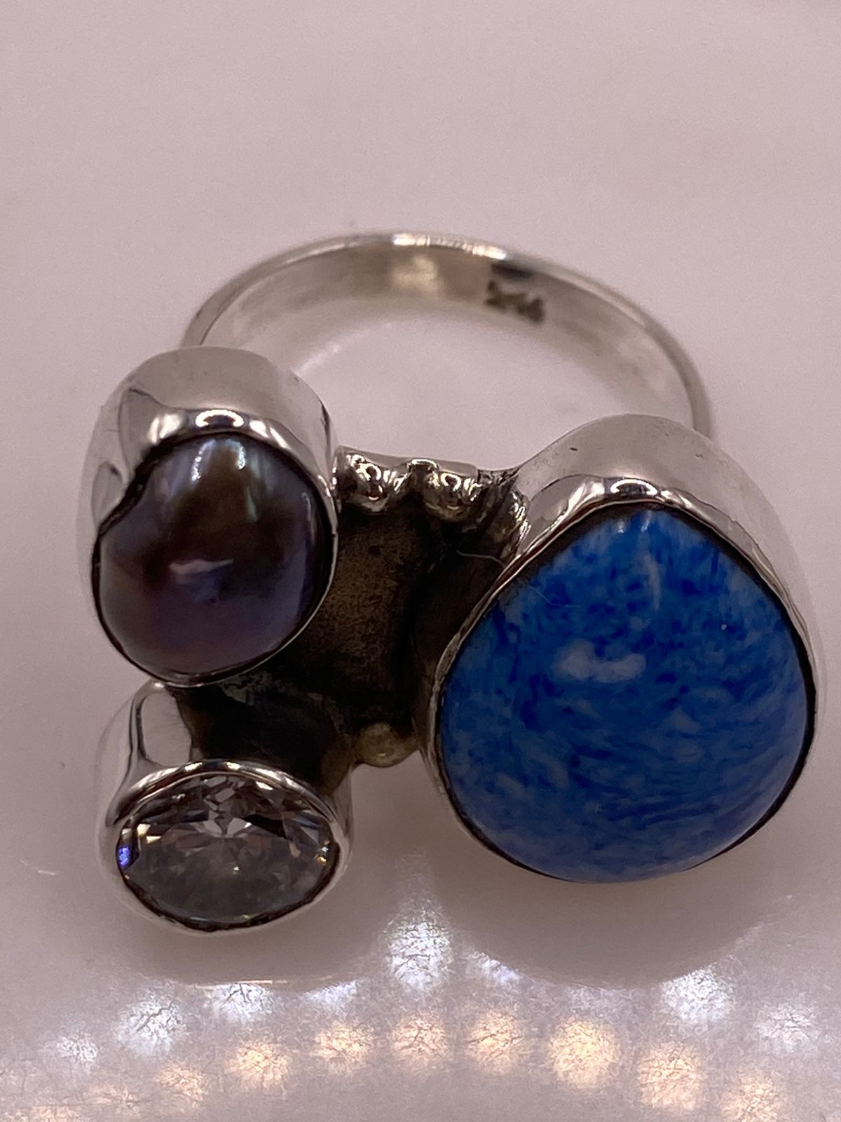 Anillo de Plata Ley 925 con Jaspe Azul, Nácar y Zirconia, sello de autenticidad Plata Ley .925