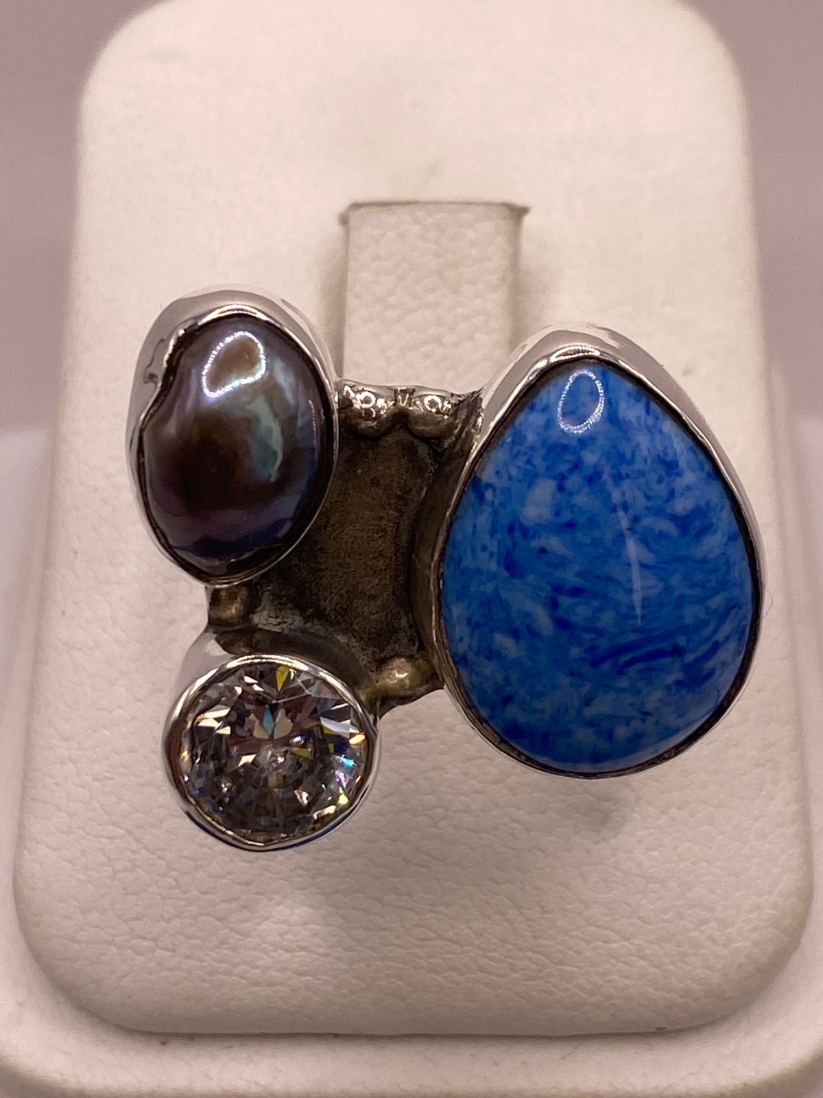 Anillo de Plata Ley 925 con Jaspe Azul, Nácar y Zirconia, vista frontal